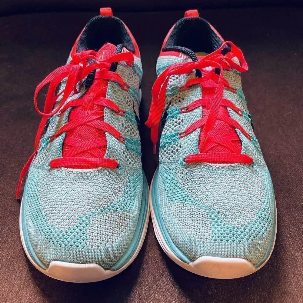 Excellent NIKE FLYKNIT Lunar 1 Blue Coral sz 8 US